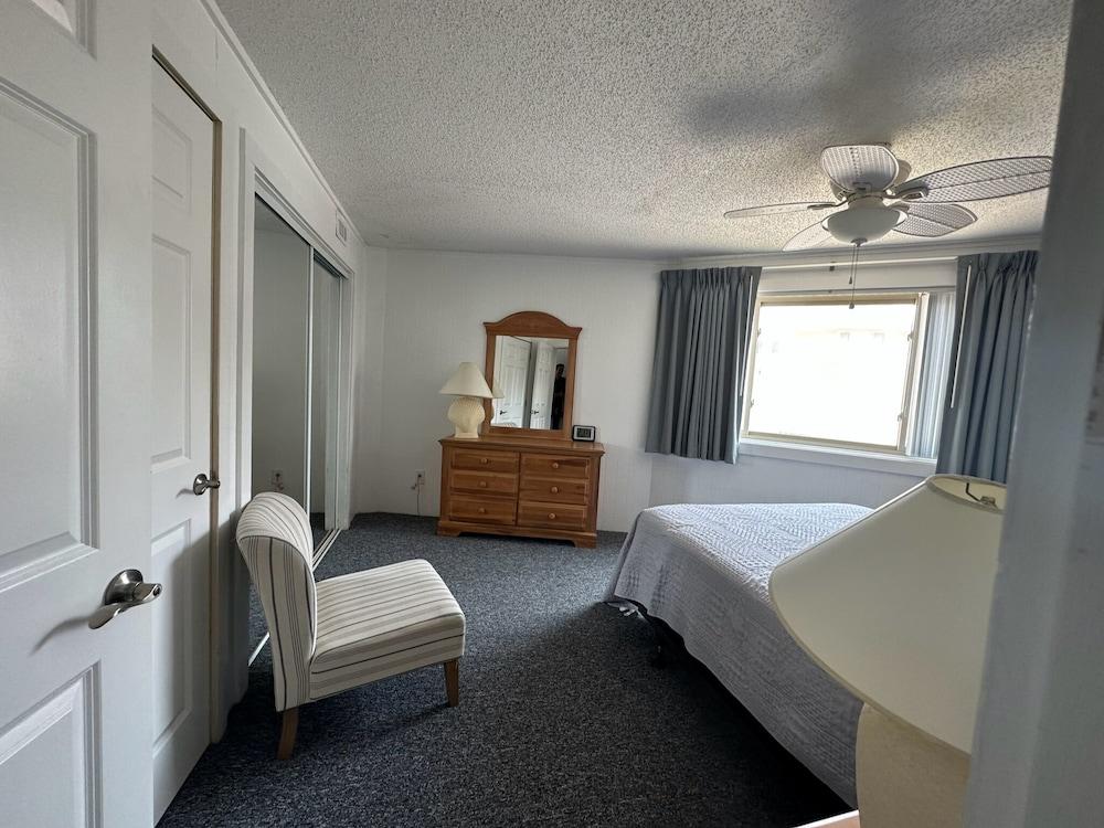 Outer Banks Beach Club photo 11