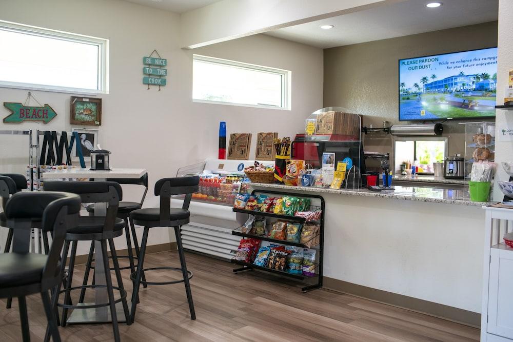 Sugarloaf Key Hotel at KOA Resort photo 49