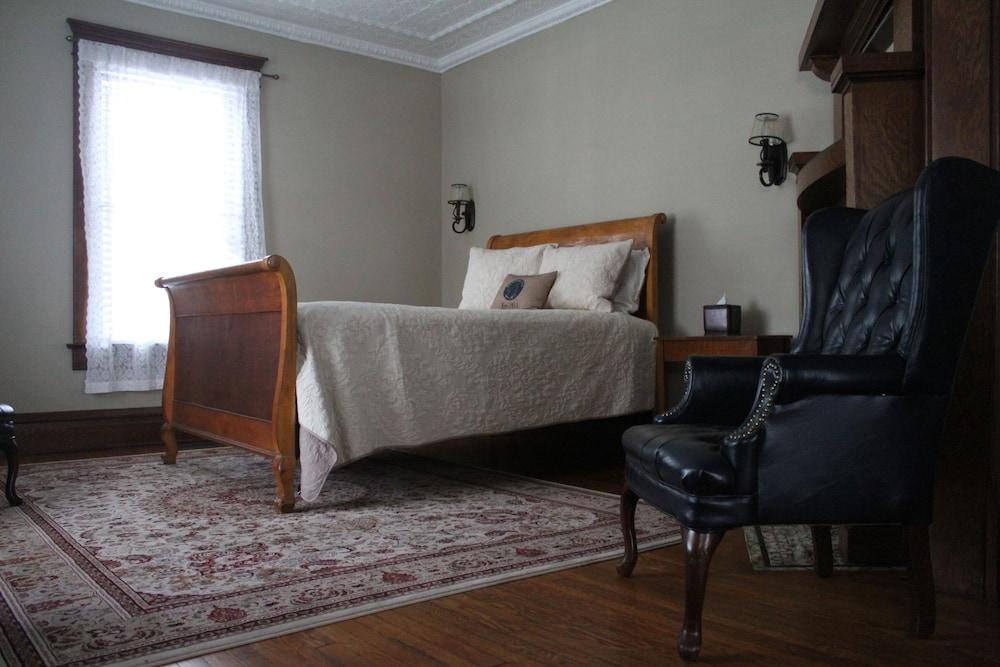 The Buxton Inn photo 7