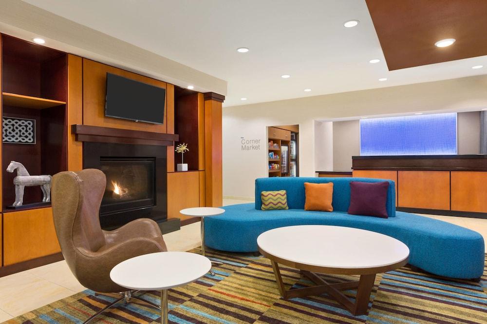 Comfort Inn & Suites Houston North - Spring photo 20