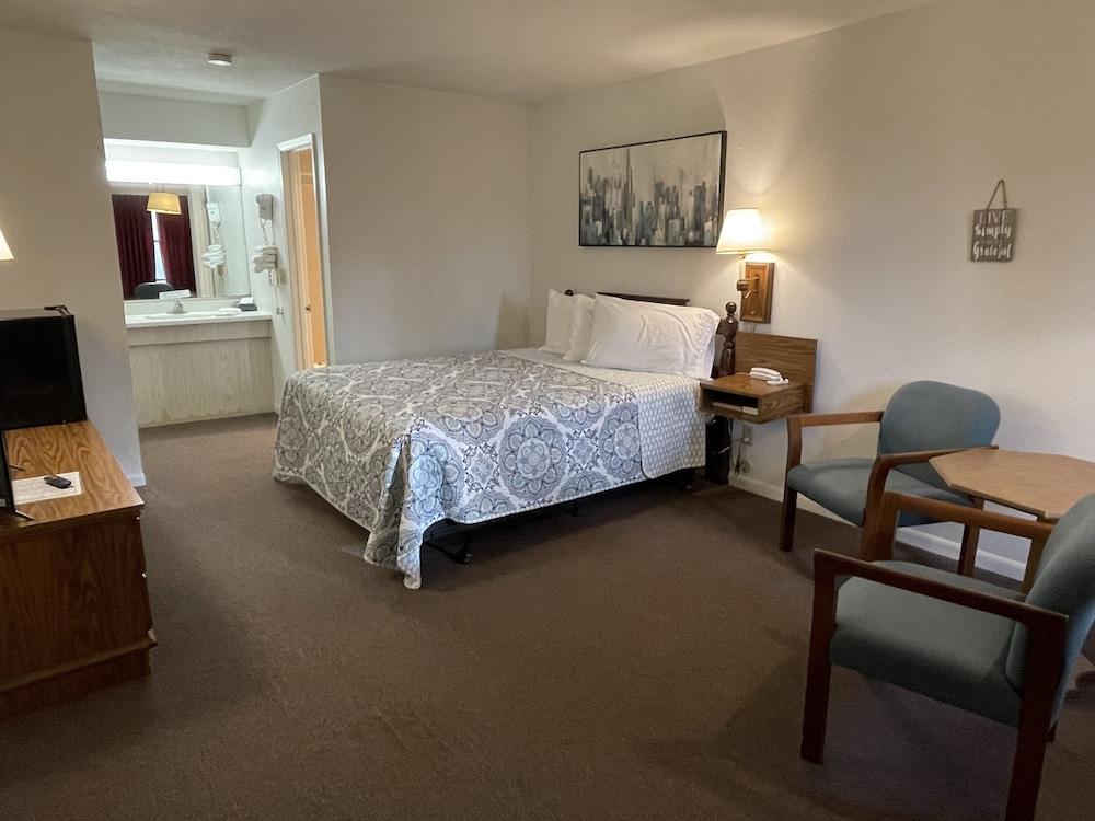 Scottish Inns Osage Beach photo 34