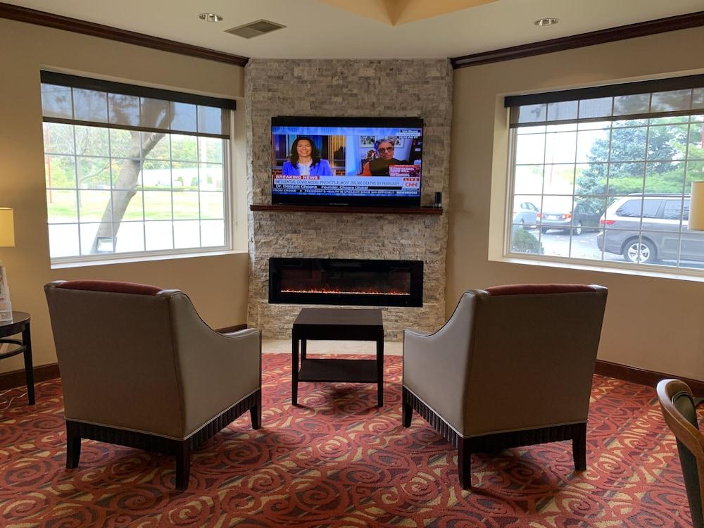 Days Inn by Wyndham Austintown photo 8