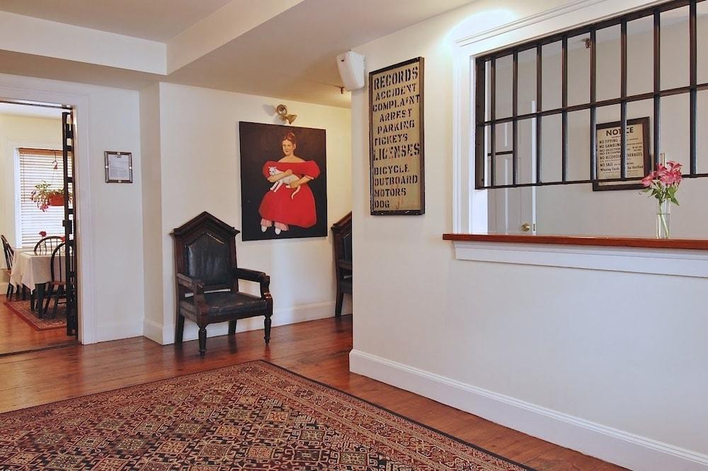 Jailhouse Inn photo 41