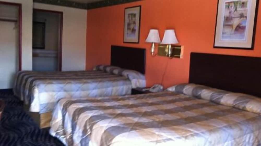 Delux inn — hotel in Kilgore
