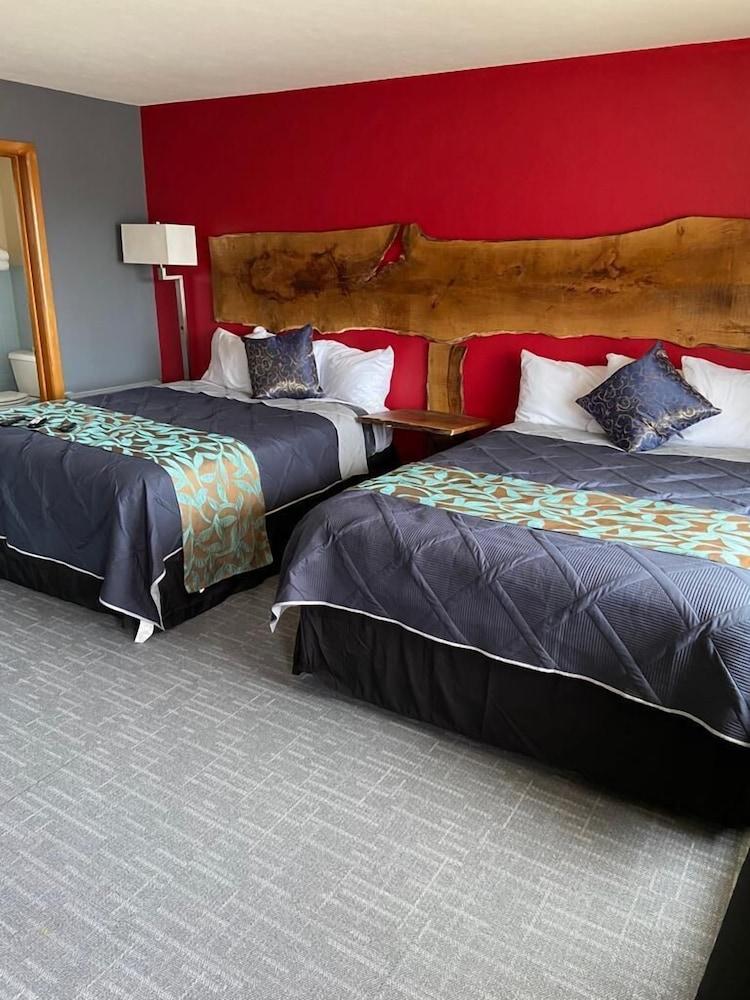 The Wisconsin Wood Inn photo 17