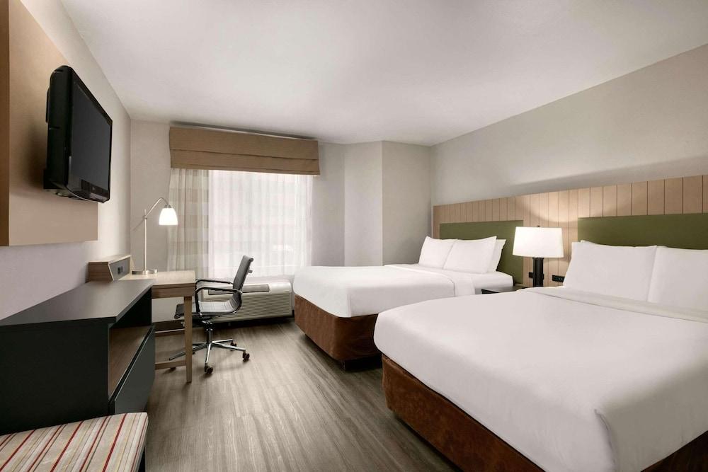 Country Inn & Suites by Radisson, Roanoke Rapids, NC photo 13