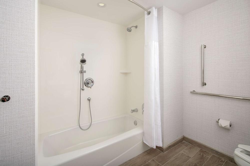 Hilton Garden Inn Miami Brickell South photo 29