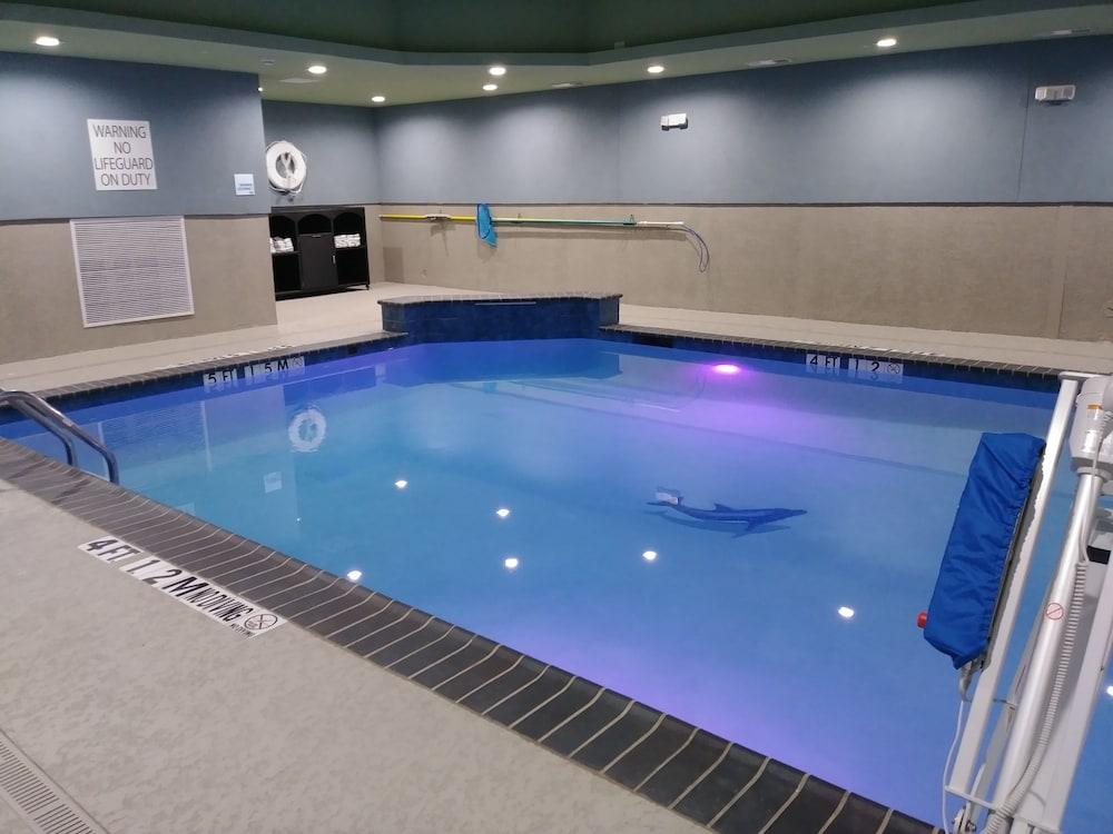 Holiday Inn Express & Suites Dallas Northeast - Arboretum by IHG photo 15