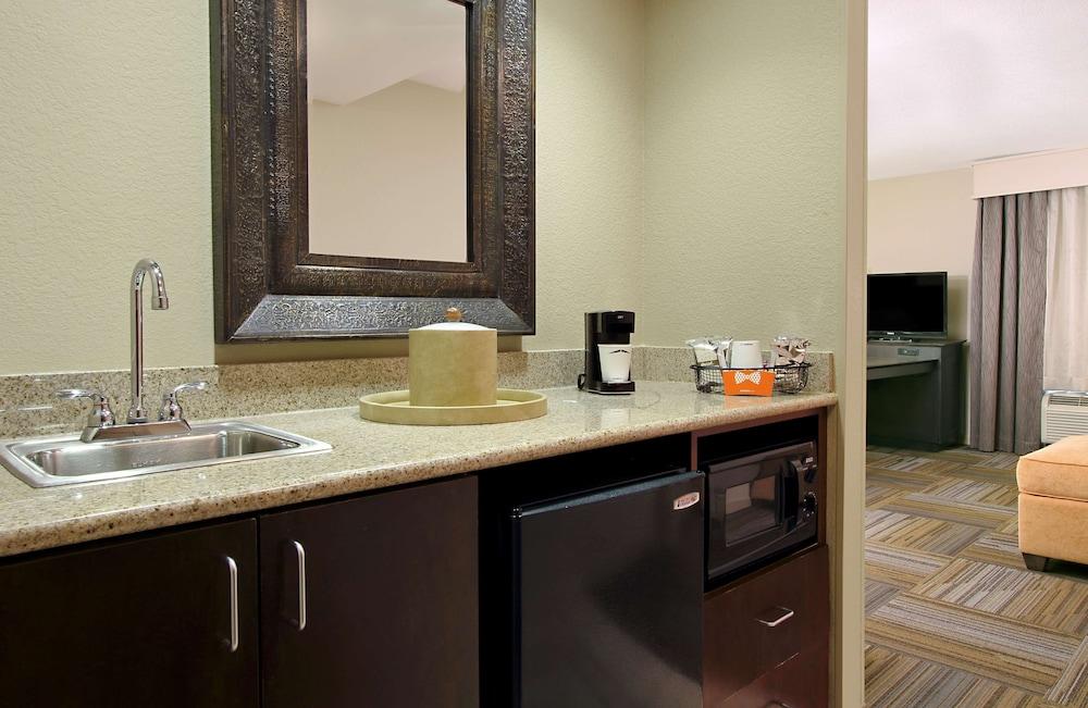 Hampton Inn & Suites Florence-Downtown photo 8