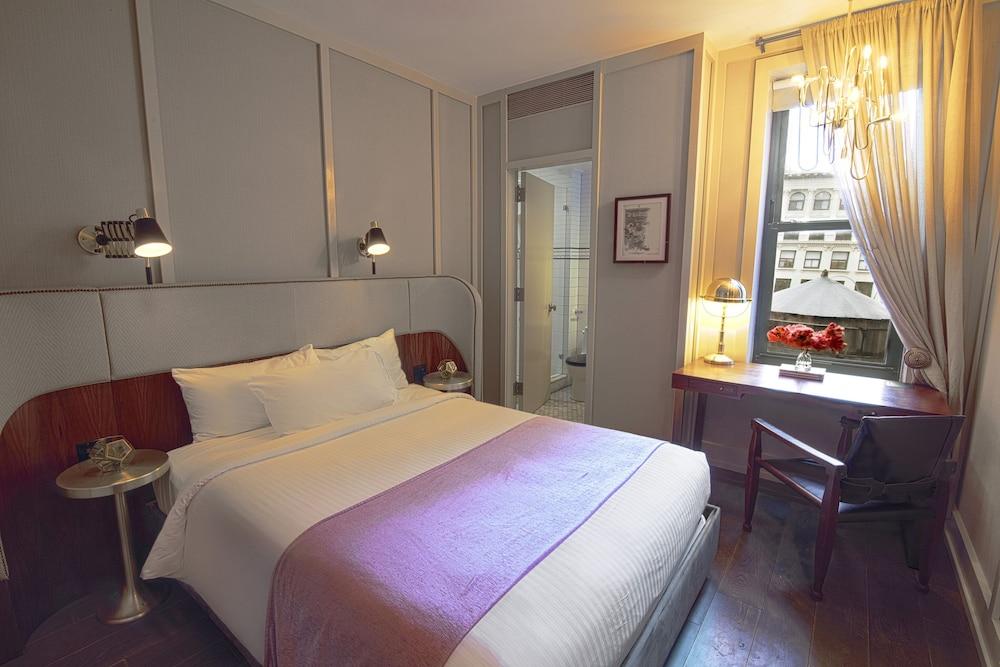 The Evelyn Hotel photo 11