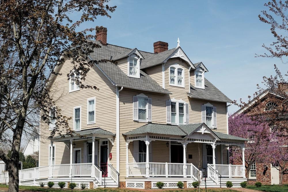 Armistead House photo 1
