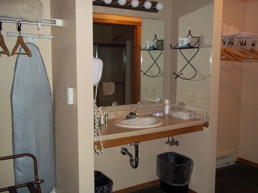 Homestead Suites photo 41