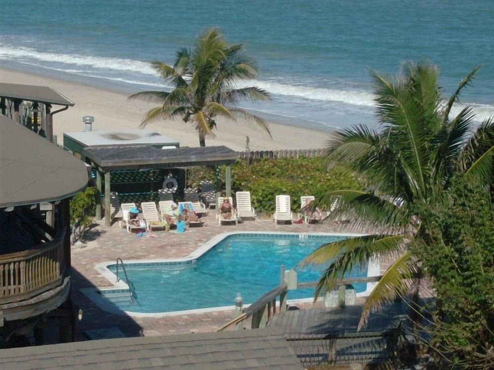 The Driftwood Resort photo 23