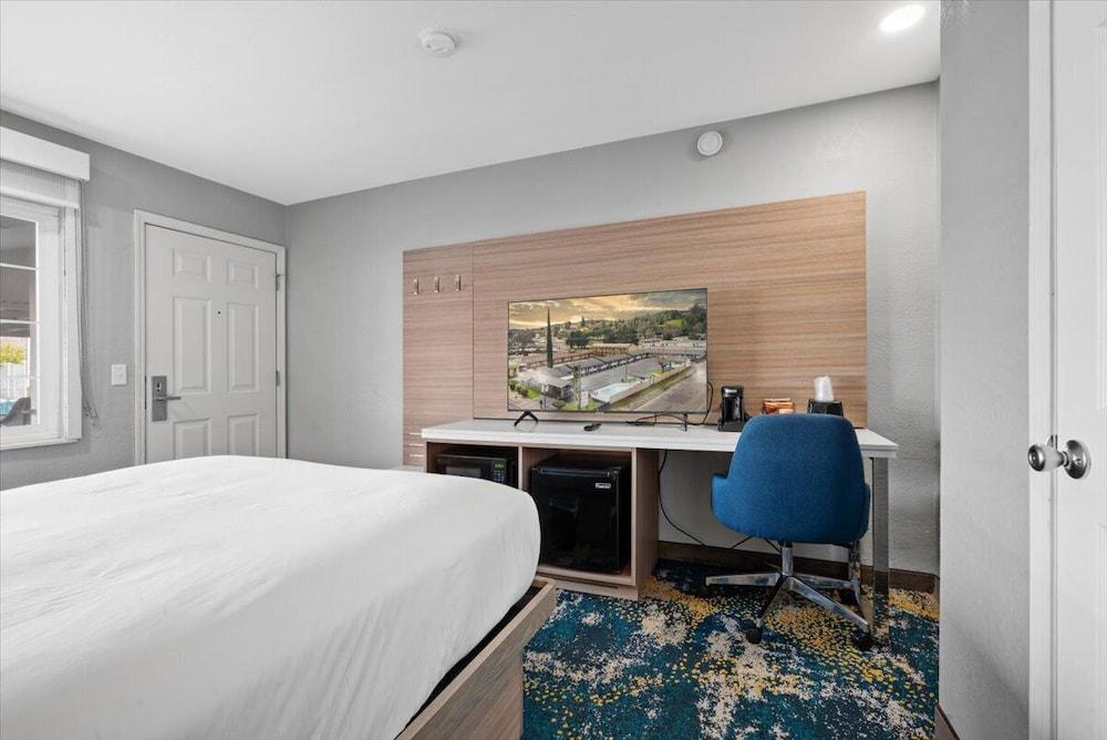 Cielo House Inn photo 20