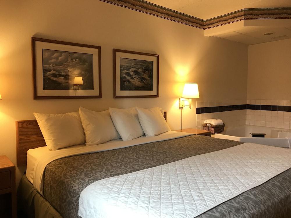 FairBridge Inn & Suites in Thorp, WI photo 5