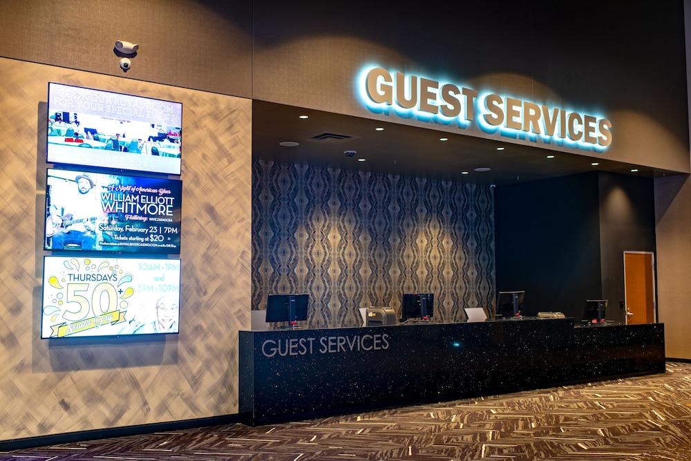 Royal River Casino and Hotel photo 21