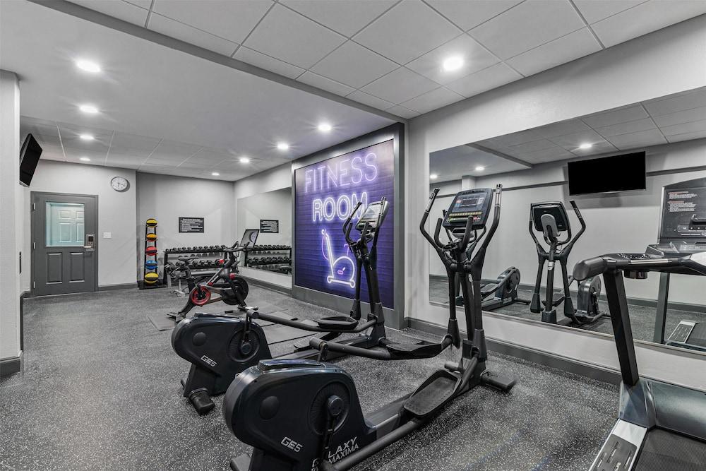 Best Western Plus Savannah Gateway photo 23