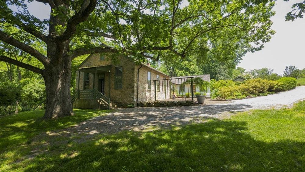 The Buck School Inn photo 46