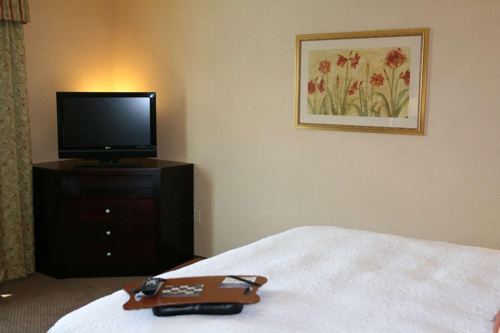 Hampton Inn Las Vegas North Speedway photo 9