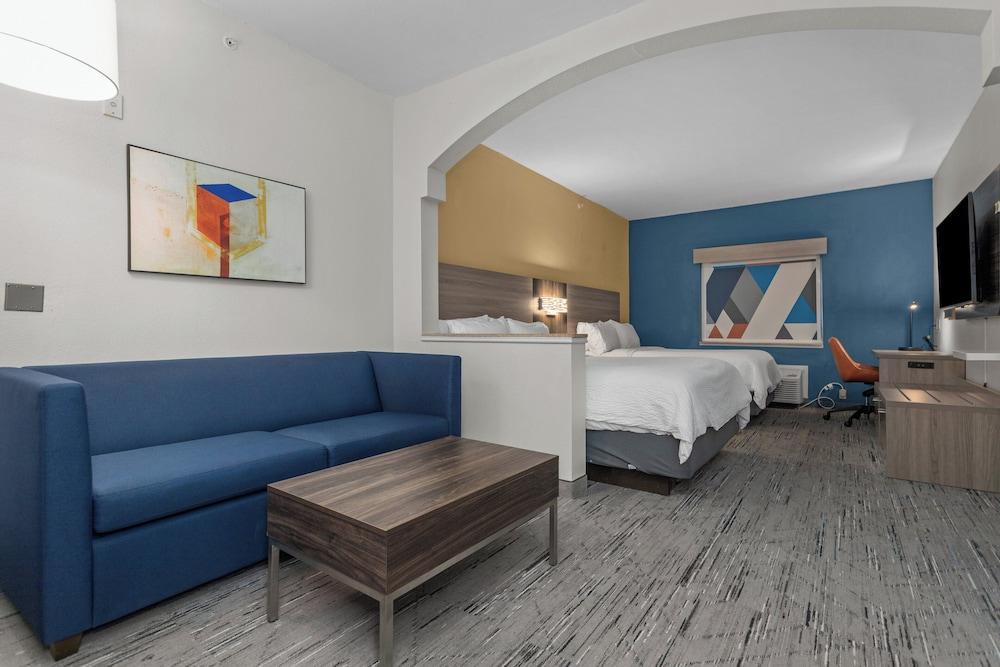 Holiday Inn Express Crockett by IHG photo 6