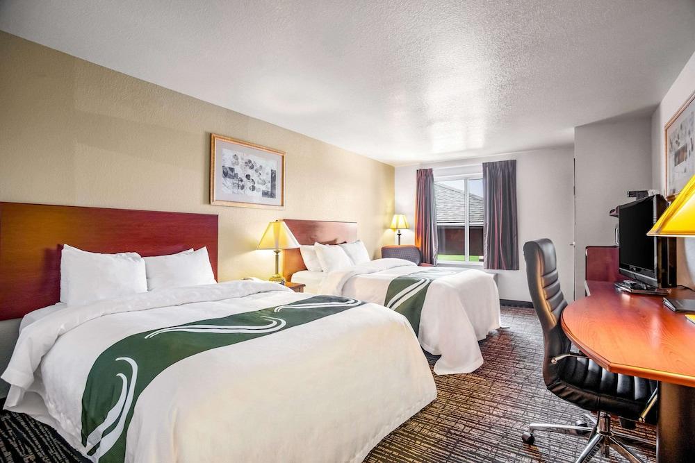 Quality Inn Parsons North photo 12