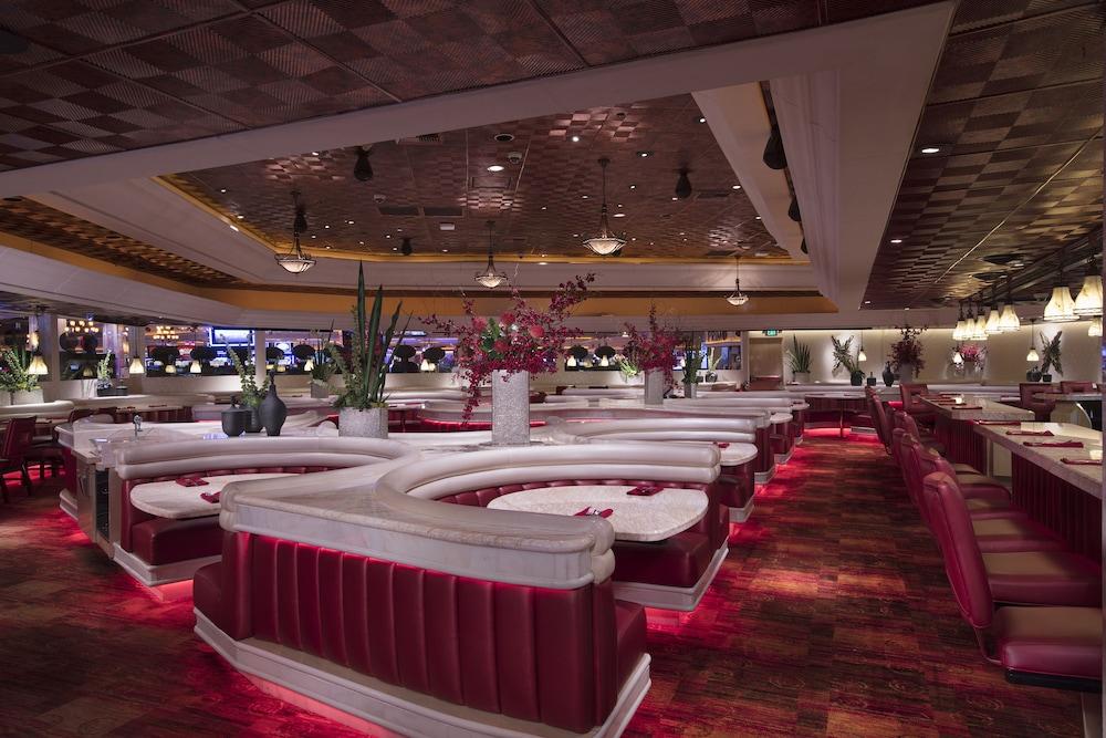 Western Village Inn & Casino by Peppermill Resorts photo 3
