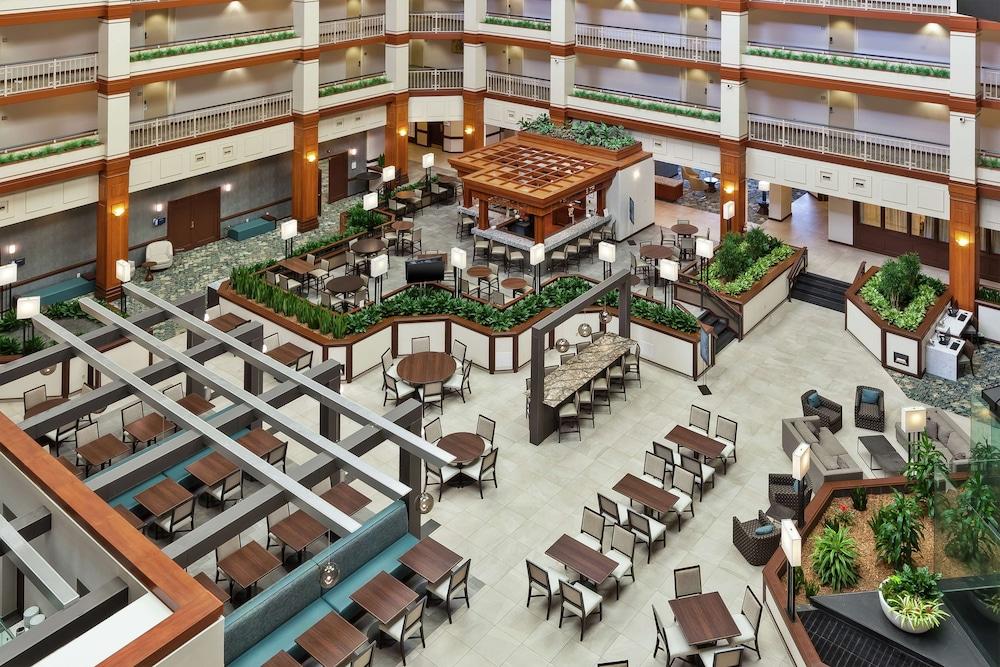 Hotel Auburn Hills photo 27