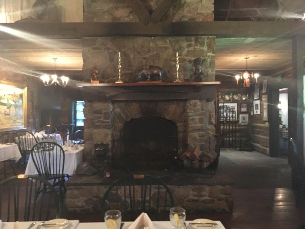 Spread Eagle Tavern and Inn photo 24