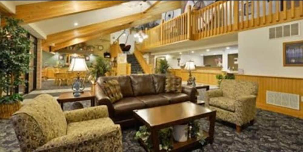 American Inn and Suites photo 4