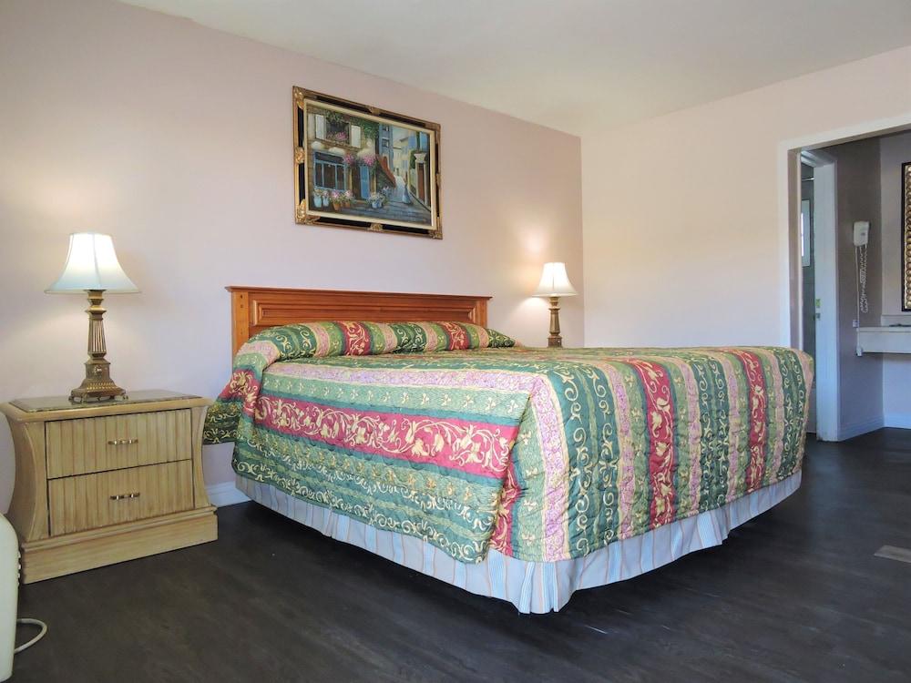 American Inn Motel photo 16