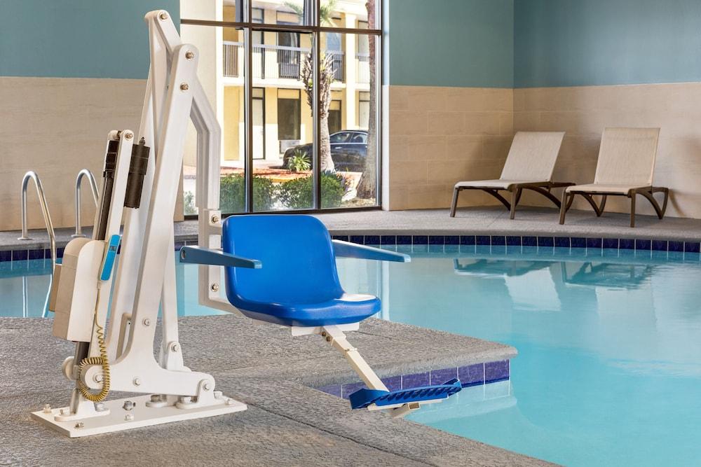 Holiday Inn Express Hotel & Suites Waycross by IHG photo 5