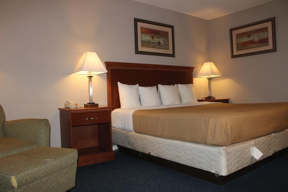 Interstate Motel photo 8