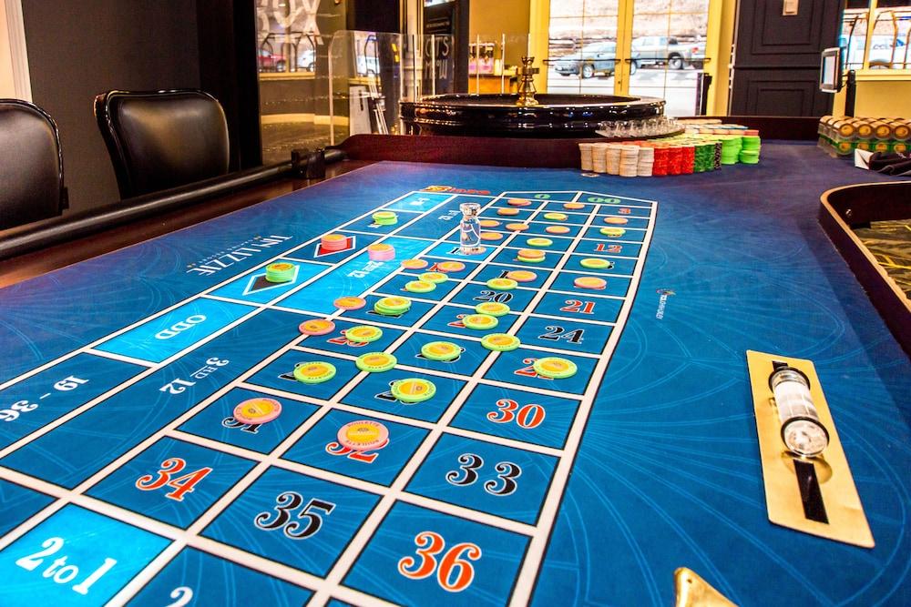 Hampton Inn Deadwood at Tin Lizzie Gaming Resort photo 39