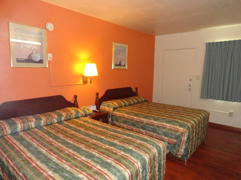 Sunset Motel photo 7