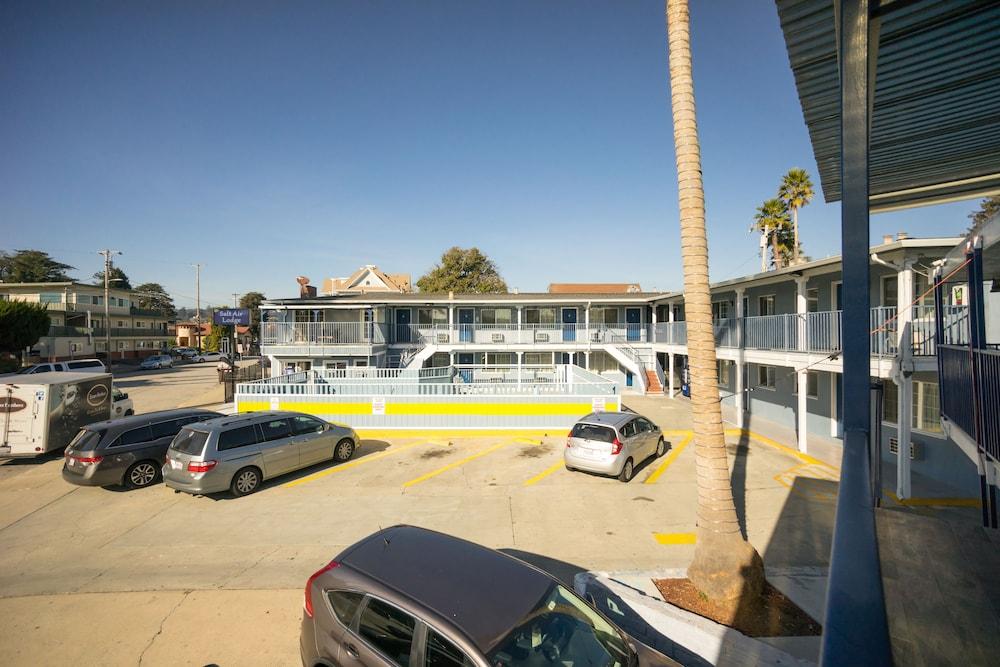 Salt Air Lodge photo 16