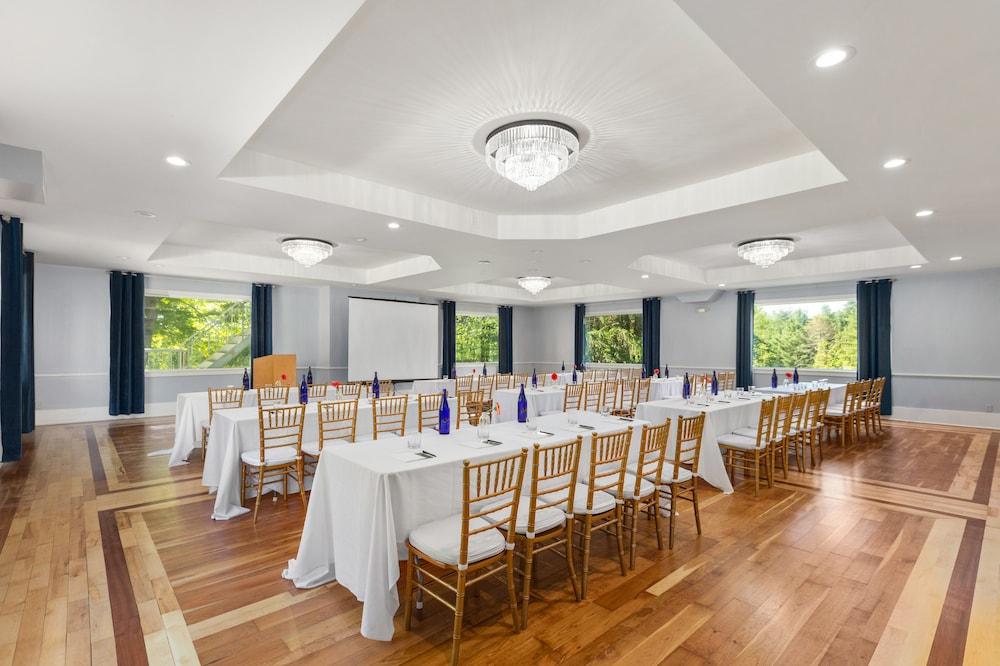 Seven Hills Inn photo 32