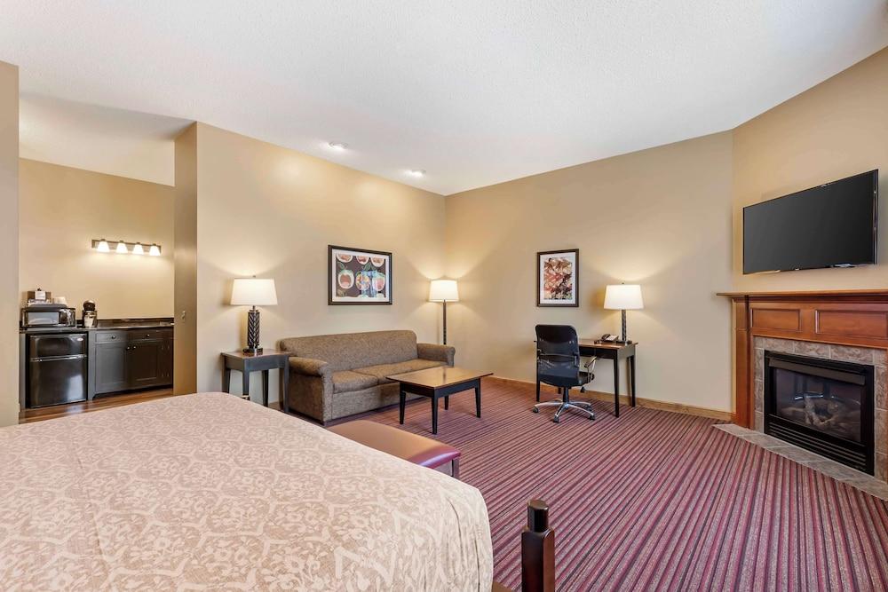 Best Western Plus Dutch Haus Inn and Suites photo 27