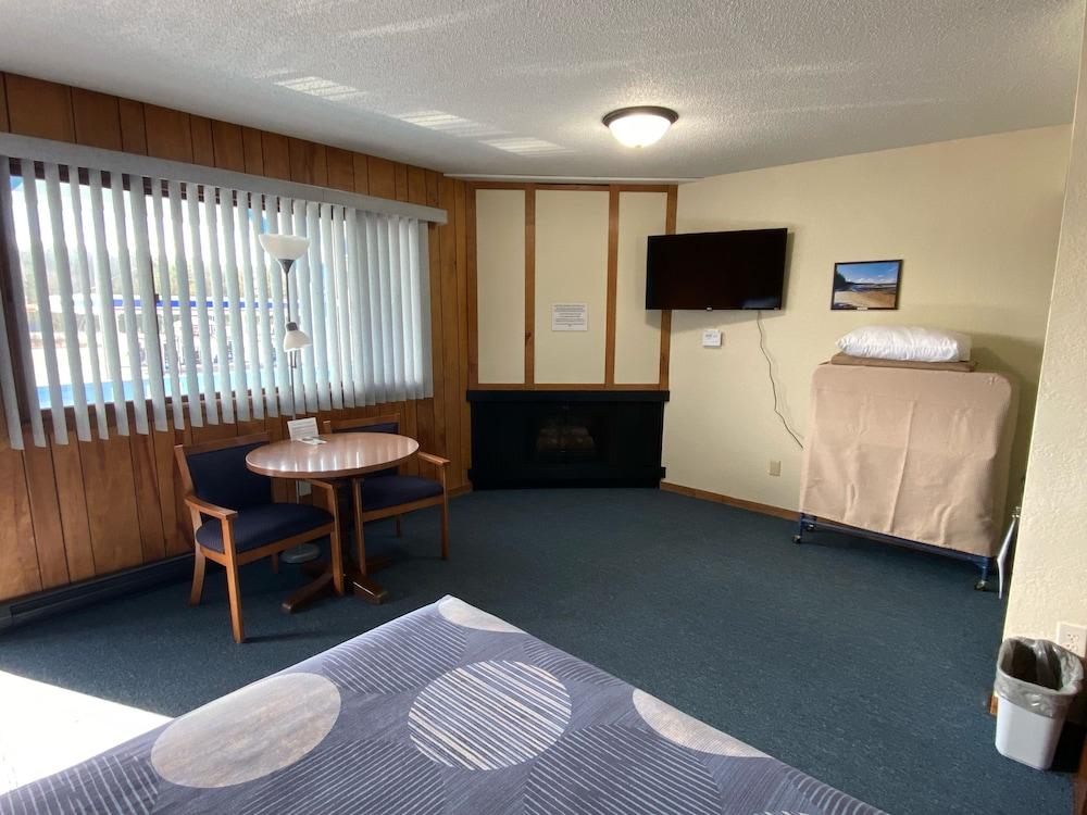 Waterway Inn photo 12