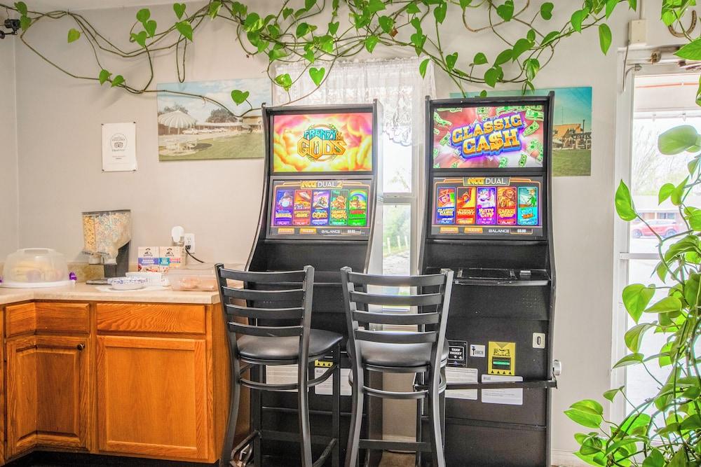 OYO Travelier Motel photo 39