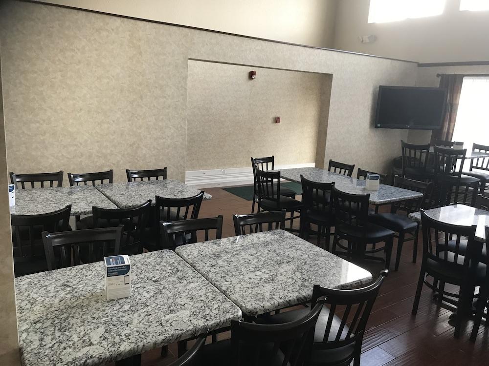 Quality Inn & Suites Middletown - Franklin photo 24