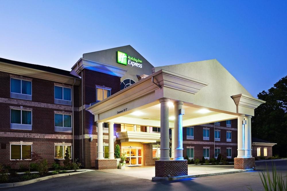 Holiday Inn Express & Suites Carrollton by IHG — hotel in Carrollton