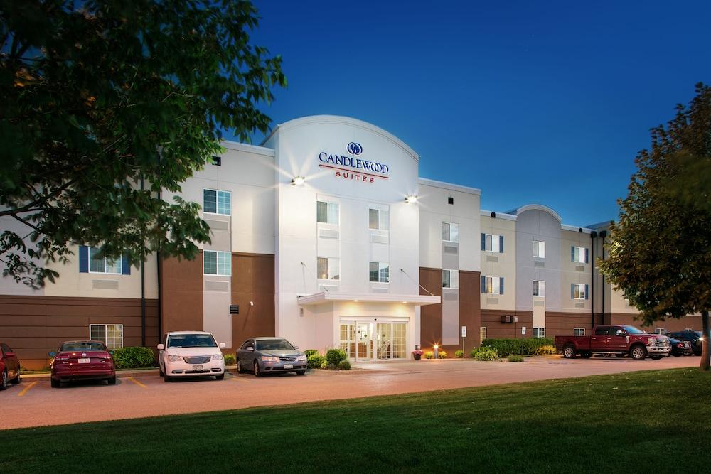 Candlewood Suites Bellevue by IHG photo 34