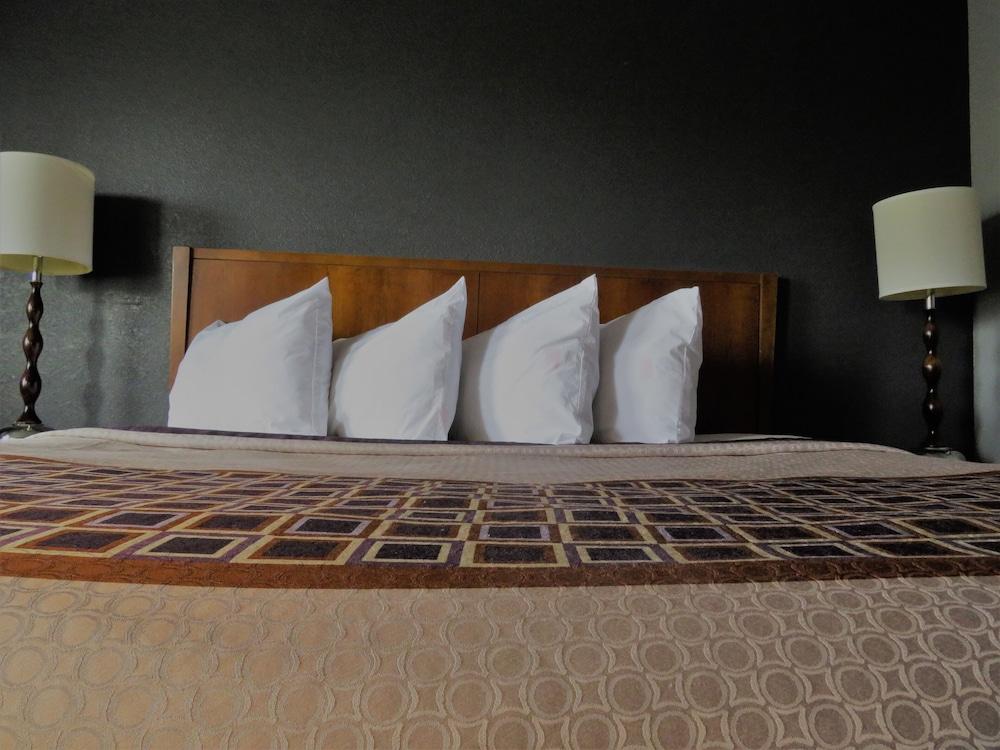 Travelodge by Wyndham Walterboro photo 44
