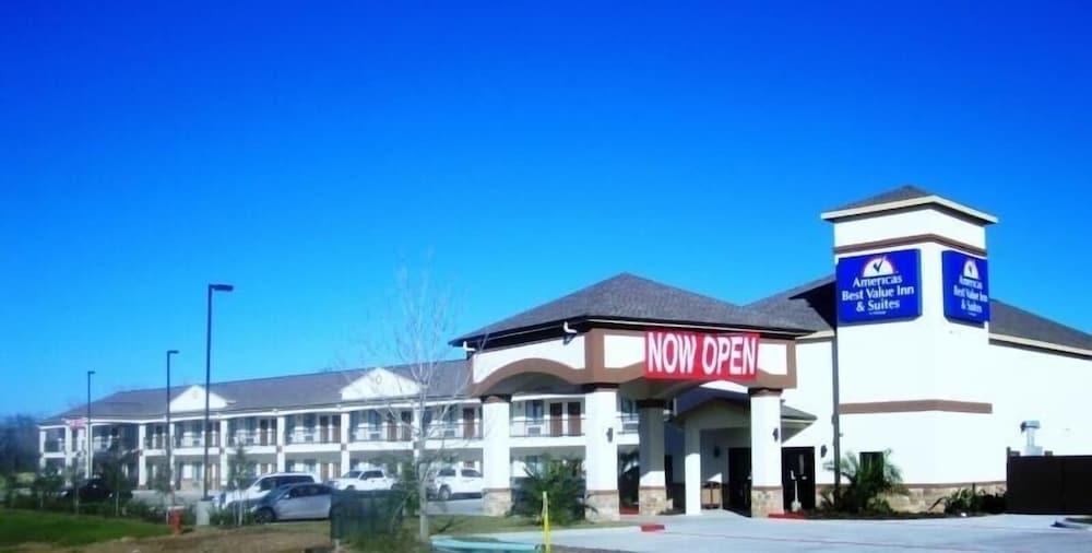 Americas Best Value Inn & Suites Cuero photo 31