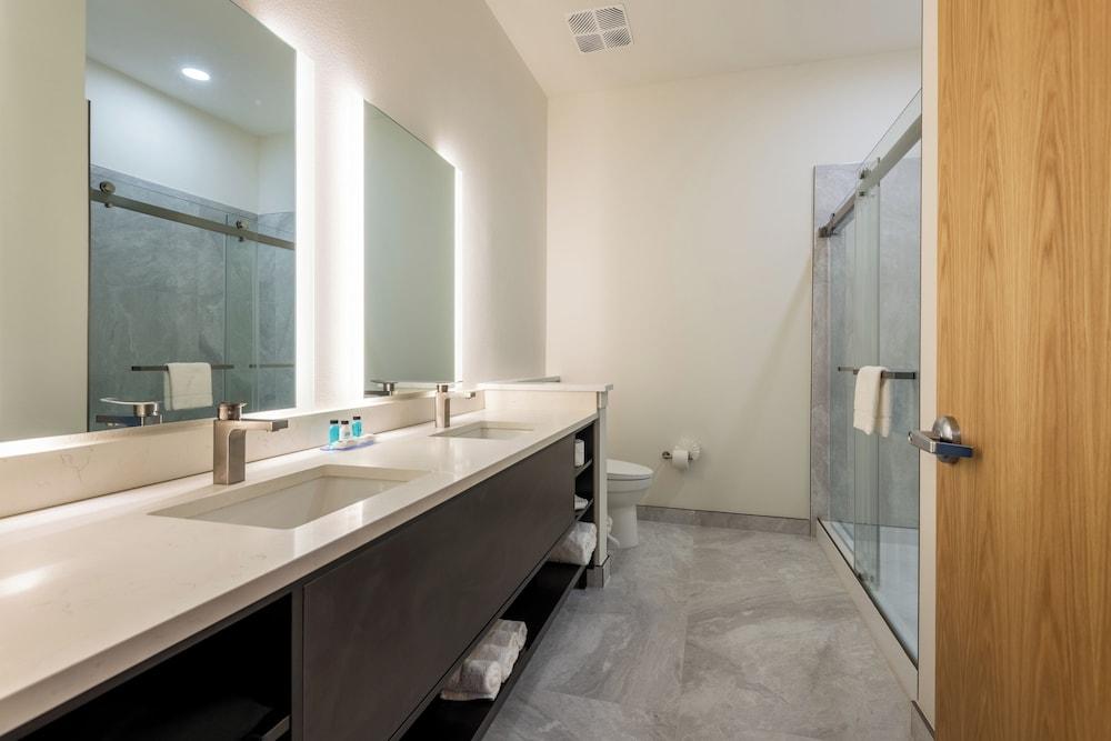 The J Hotel Dunedin Clearwater, an Ascend Collection Hotel photo 8