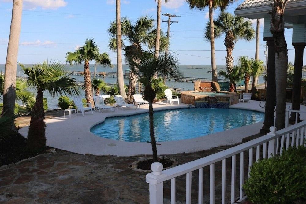 Pelican Bay Resort photo 16