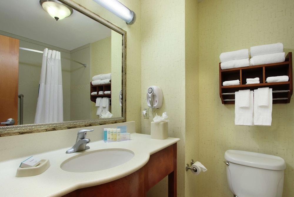 Hampton Inn & Suites Buffalo photo 22