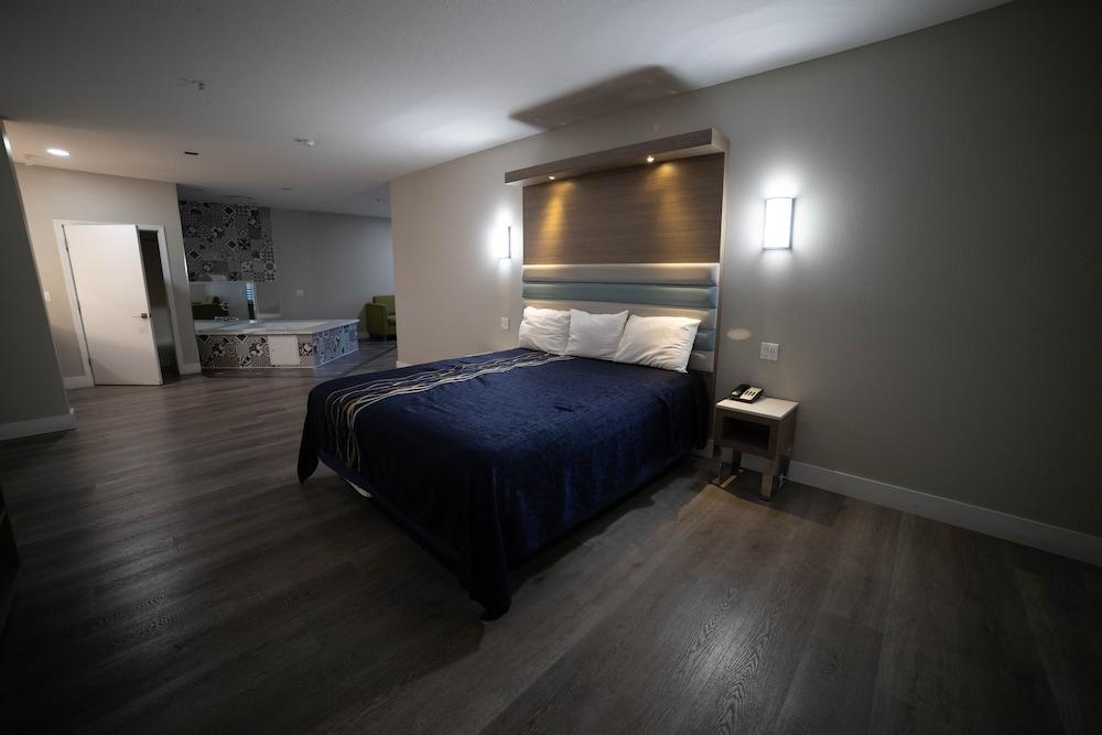 Mid City Inn and Suites photo 18