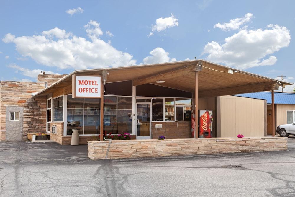 Budget Inn Boise photo 34