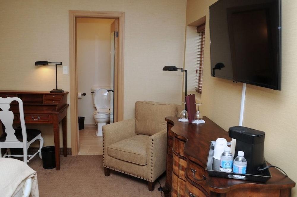 The Beaumont Inn photo 16
